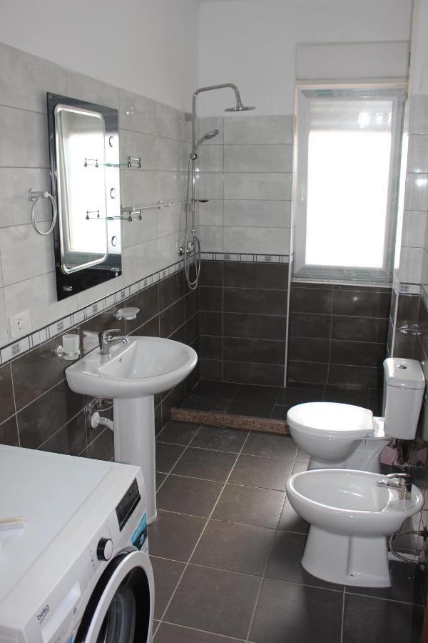 City Center Luxurious Apartment Shkoder Luaran gambar